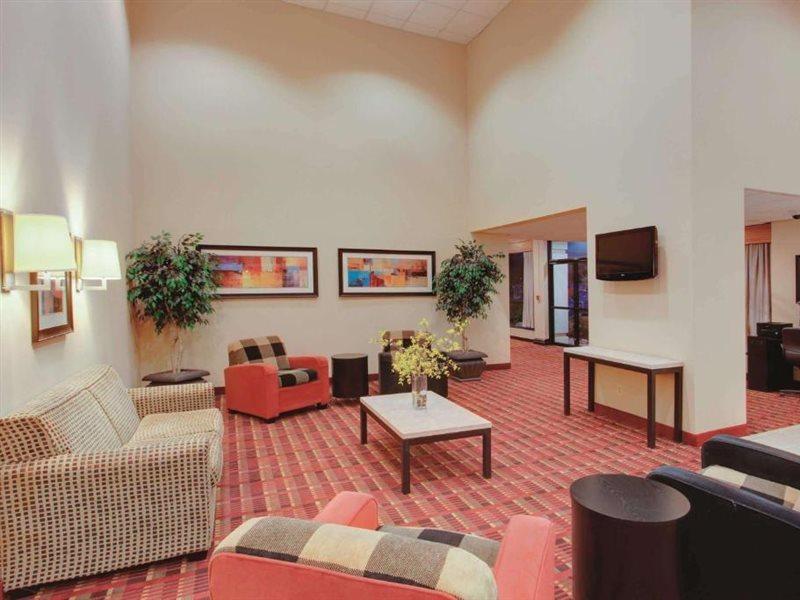 Ramada Inn By Wyndham Fairfield Nj Exterior foto